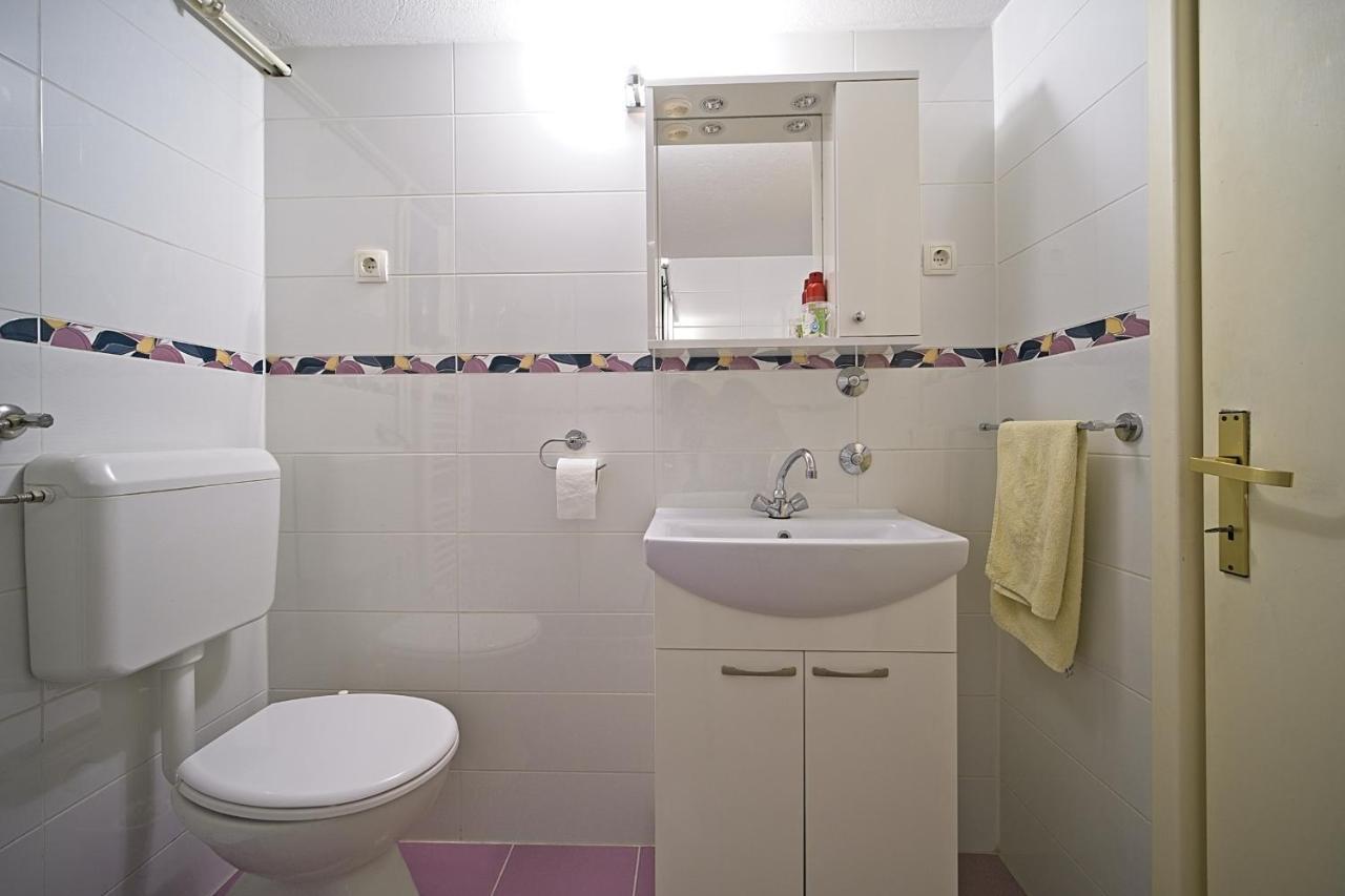 Apartment Renata Postira Kültér fotó