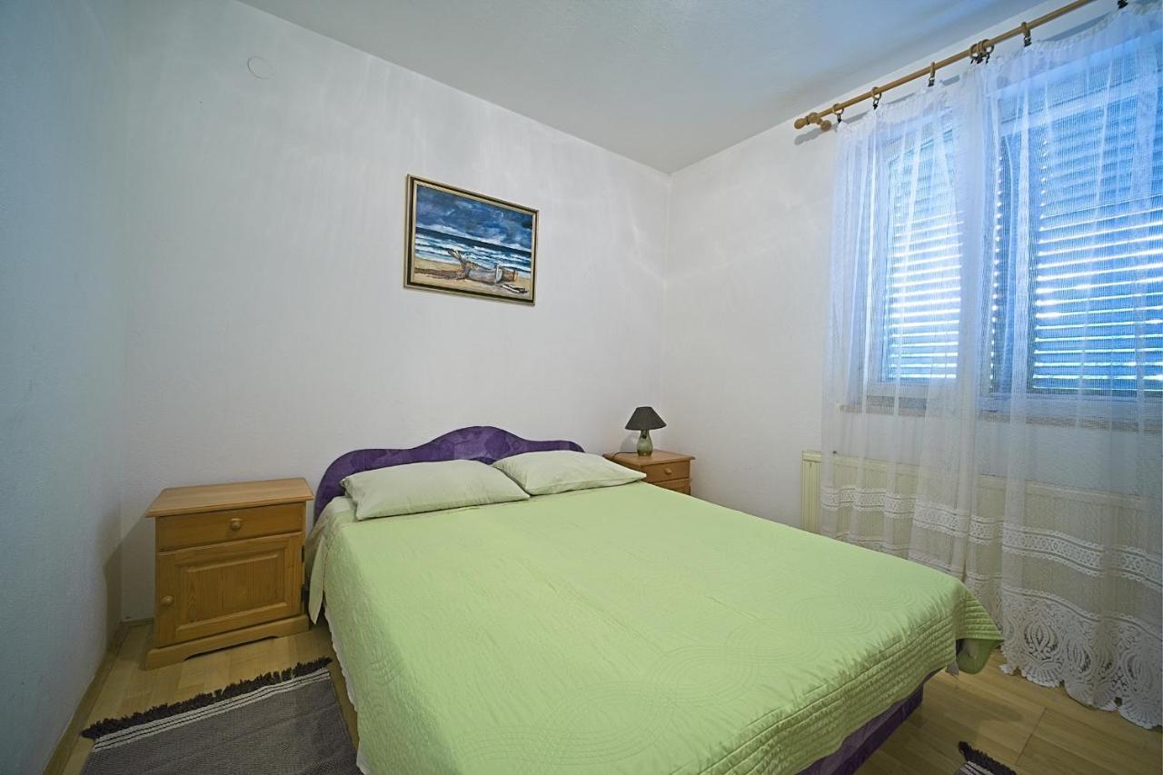 Apartment Renata Postira Kültér fotó