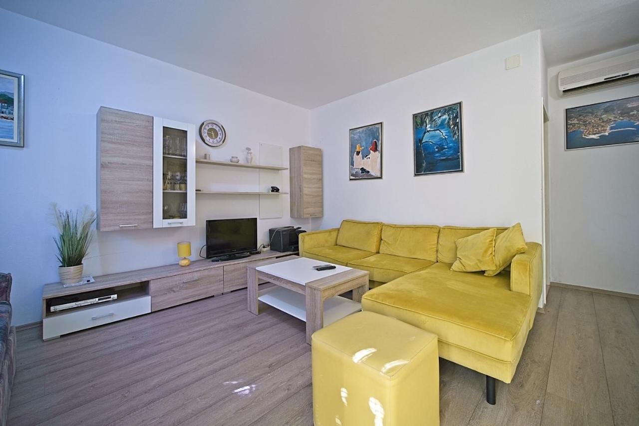 Apartment Renata Postira Kültér fotó