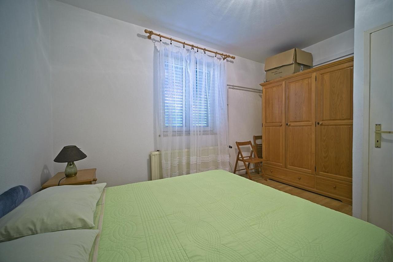 Apartment Renata Postira Kültér fotó