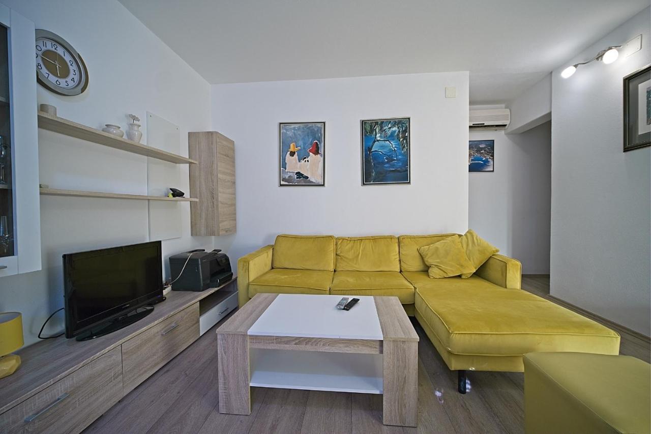 Apartment Renata Postira Kültér fotó